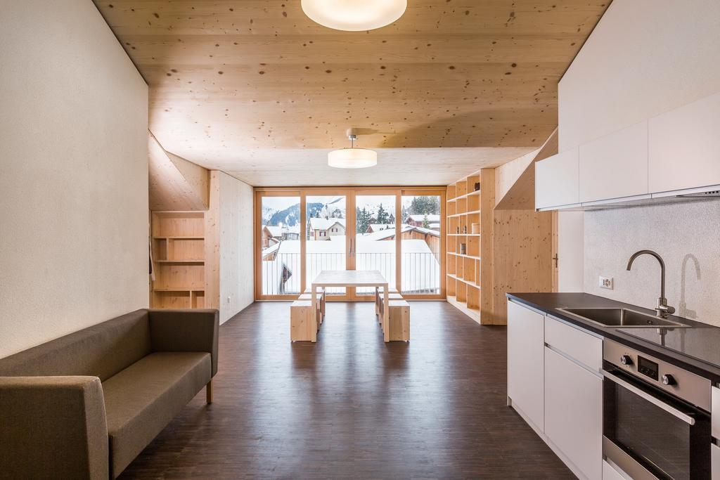 Nova Casa Spinatscha Sedrun 호스텔 외부 사진