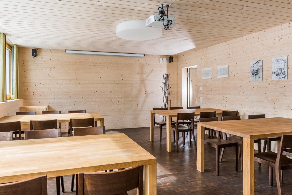 Nova Casa Spinatscha Sedrun 호스텔 외부 사진