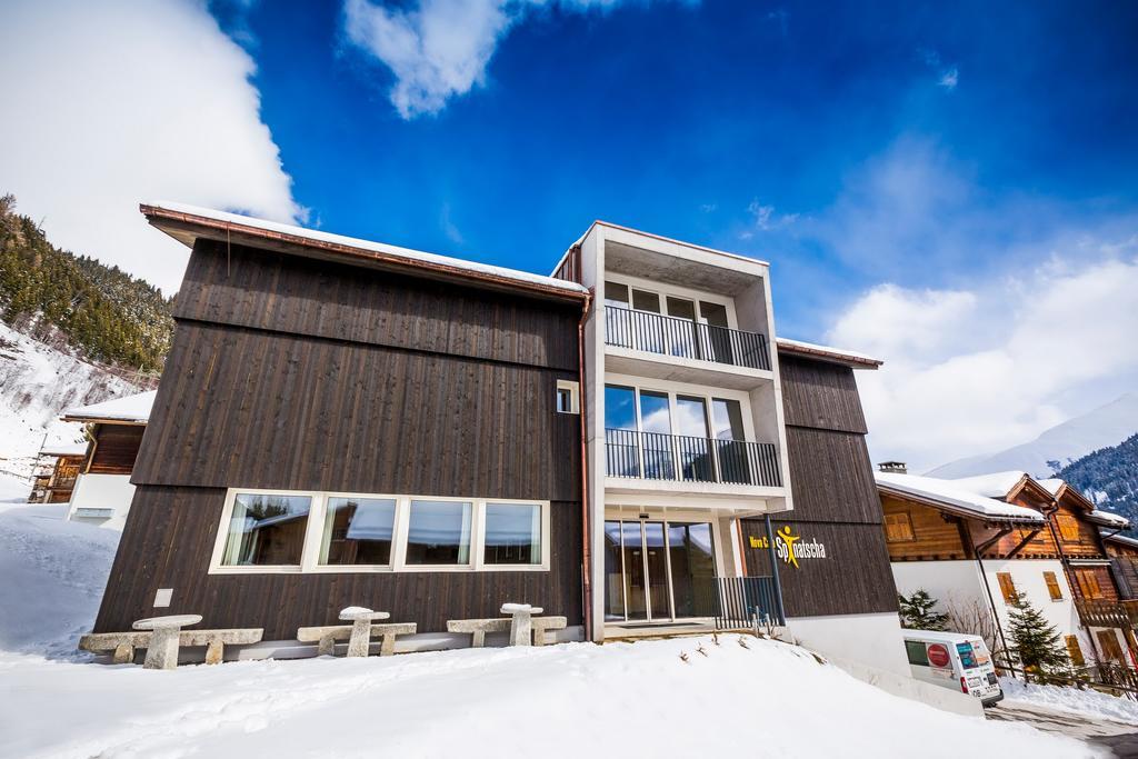 Nova Casa Spinatscha Sedrun 호스텔 외부 사진
